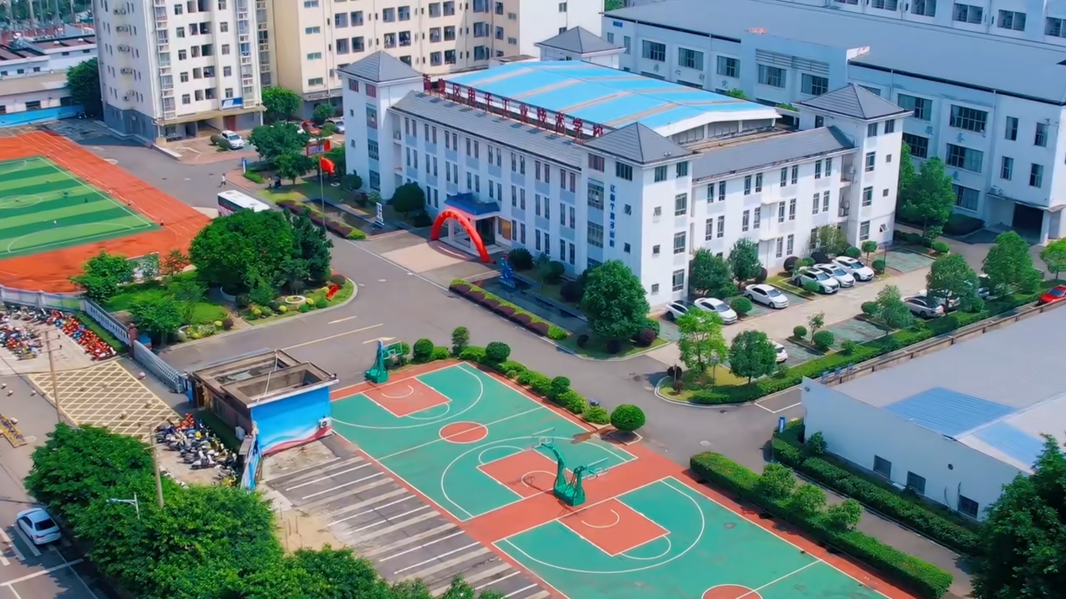 南康区电子工业技术学校-县区重点中专-校园风光